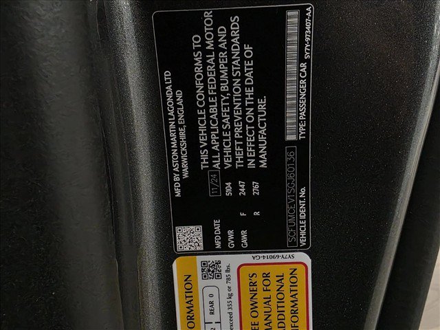 Used 2025 Aston Martin Vanquish RWD image 30