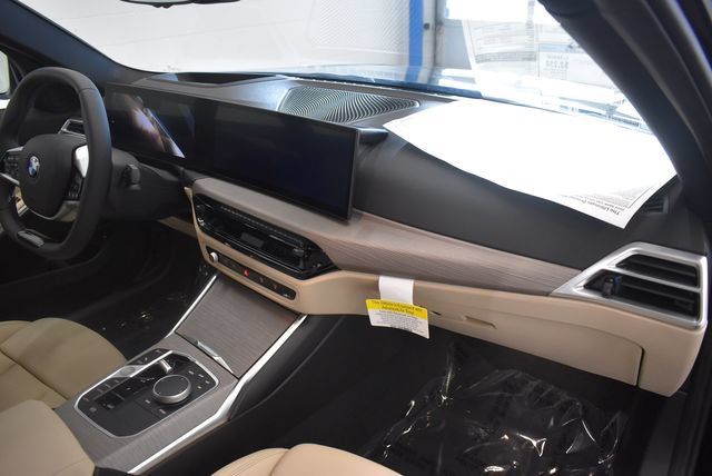 New 2026 BMW 330i xDrive Sedan w/ Premium Package AWD/4WD image 18