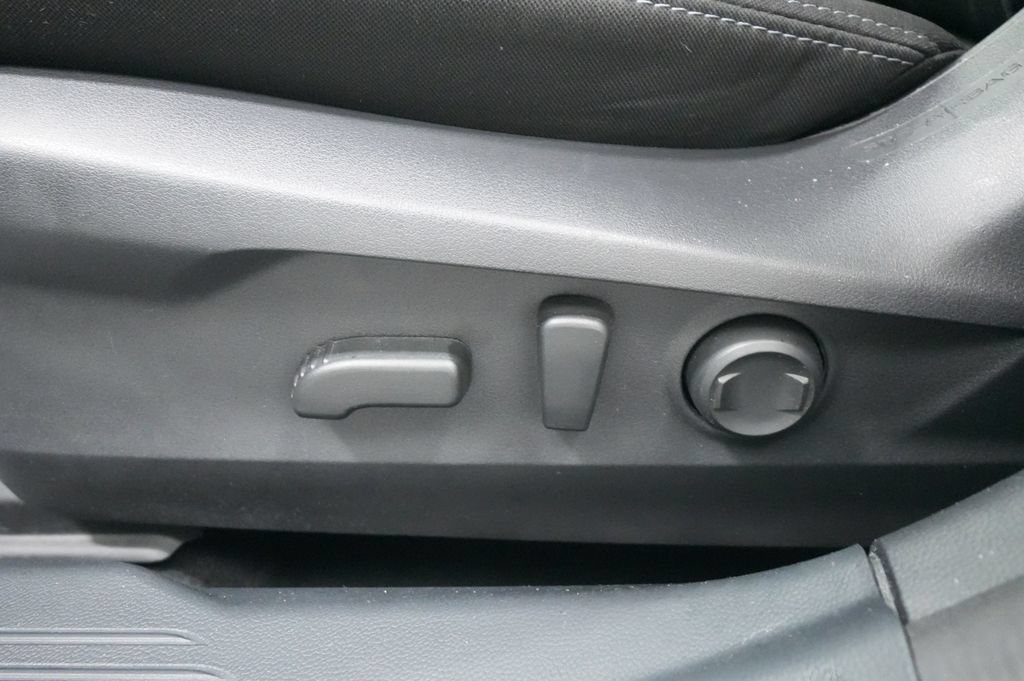 Used 2024 Subaru Legacy Premium AWD/4WD image 16