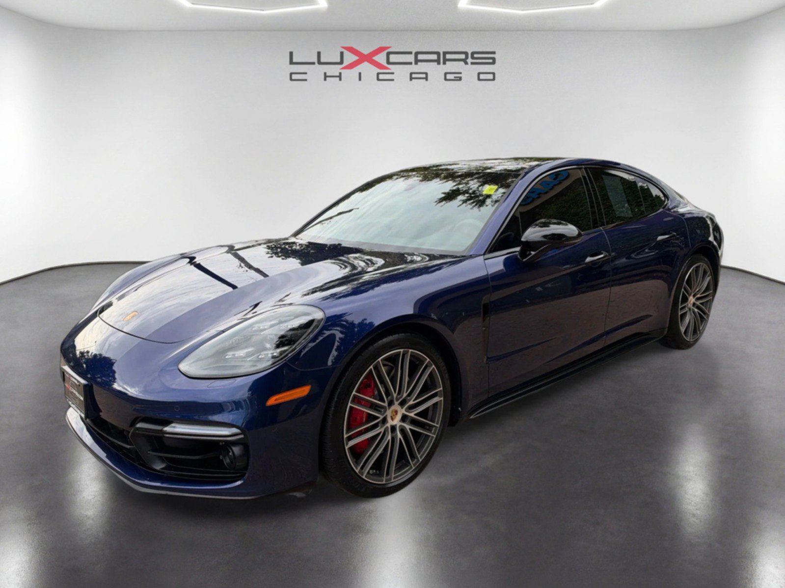 Used 2020 Porsche Panamera GTS AWD/4WD image 2