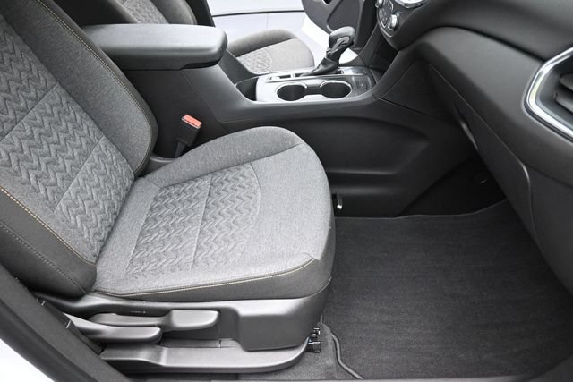 Used 2024 Chevrolet Equinox LT FWD image 32