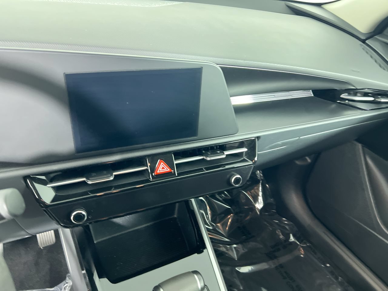 Certified 2023 Kia Niro LX FWD image 24