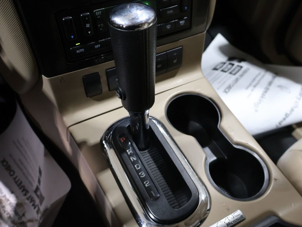 Used 2008 Ford Explorer Sport Trac Limited image 29