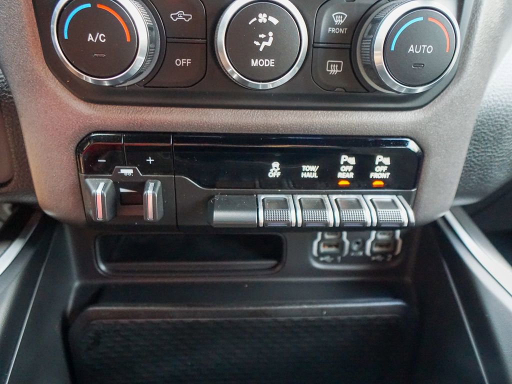 Used 2021 RAM 1500 Big Horn image 28