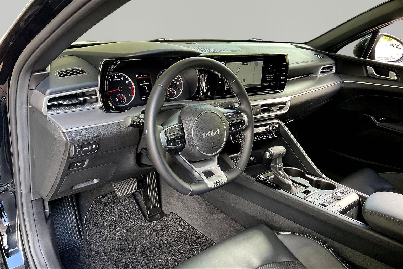 Used 2024 Kia K5 GT-Line w/ GT-Line Premium Package FWD image 17