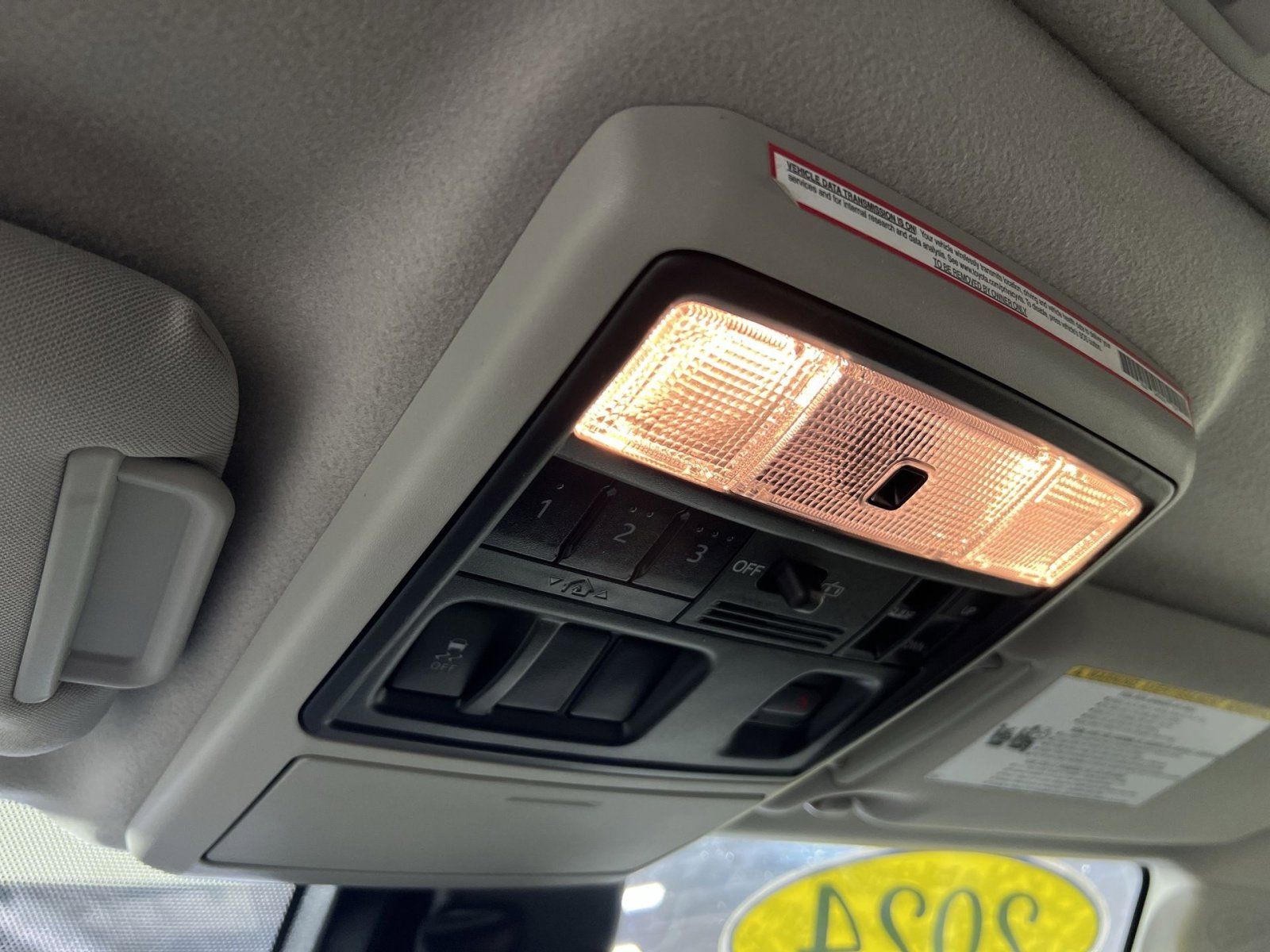 Used 2024 Toyota 4Runner SR5 Premium w/ Moonroof Package image 32