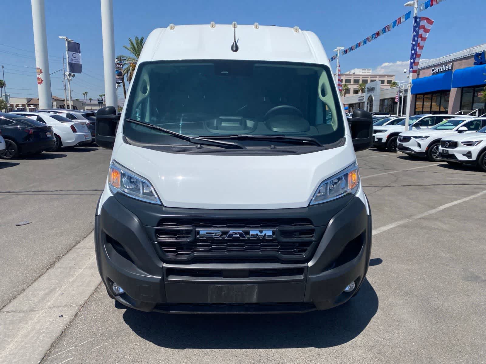 Used 2025 RAM ProMaster 2500 w/ Convenience Group FWD image 2