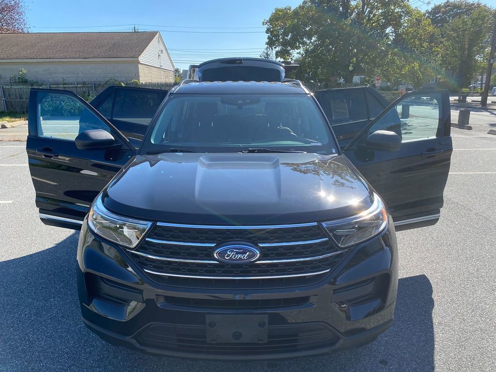 Used 2022 Ford Explorer XLT image 30