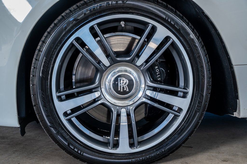 Used 2018 Rolls-Royce Wraith image 22