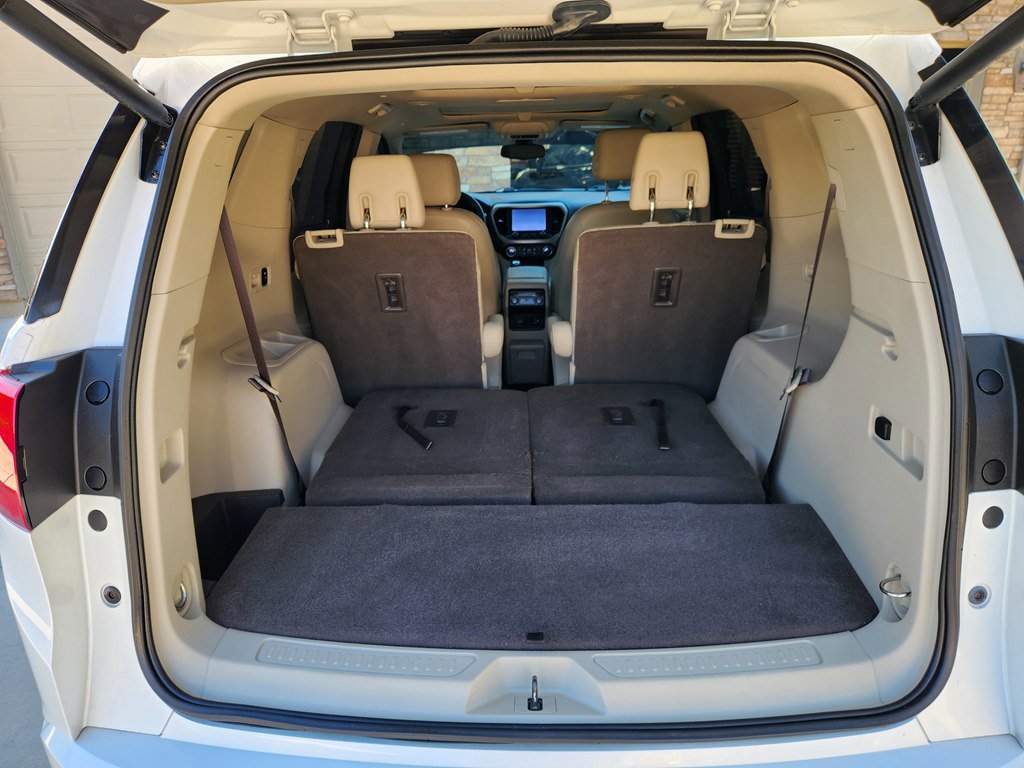 Used 2017 GMC Acadia Denali image 6