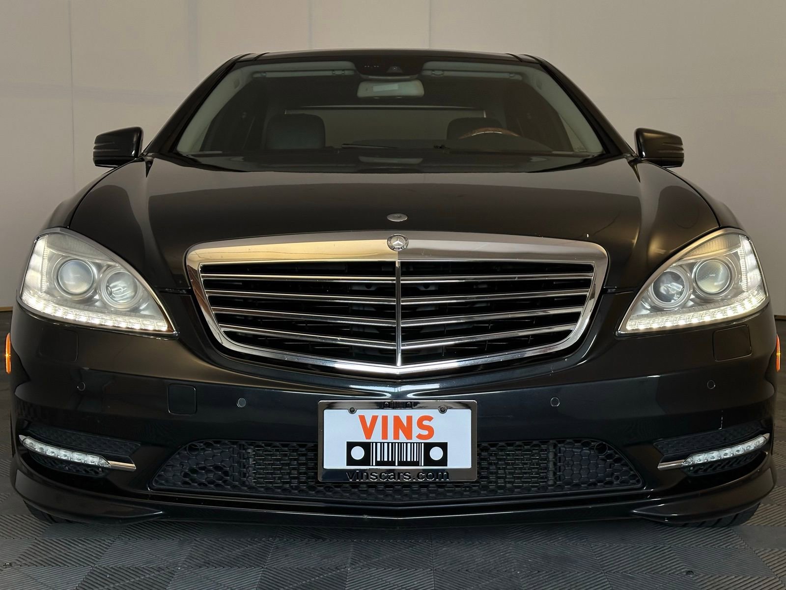Used 2011 Mercedes-Benz S 550 4MATIC image 24