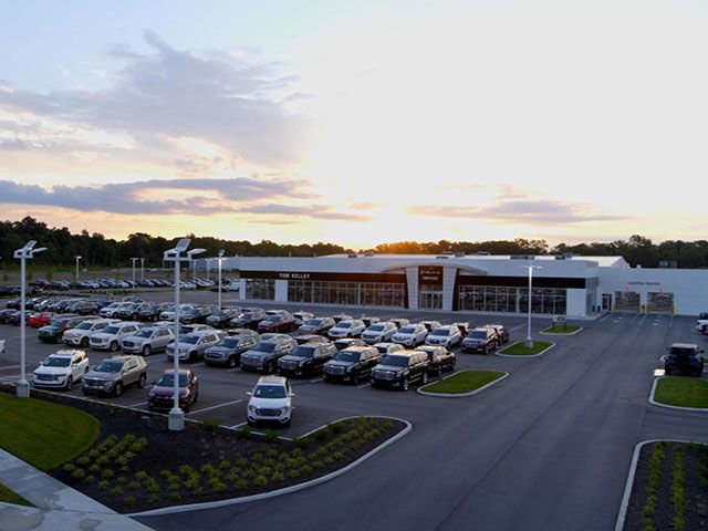 Used 2024 GMC Sierra 1500 AT4 w/ Technology Package image 19