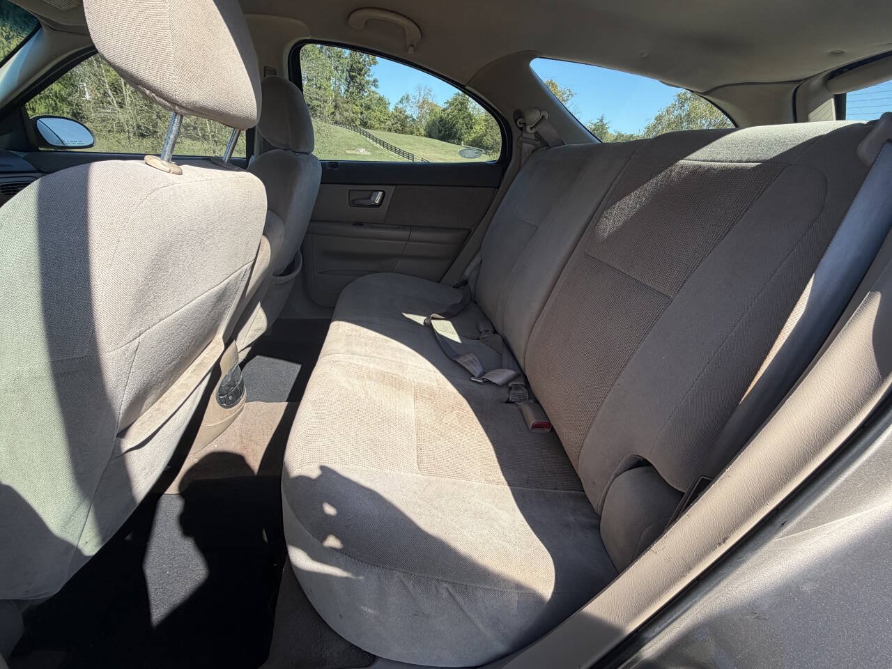 Used 2002 Ford Taurus SE FWD image 7