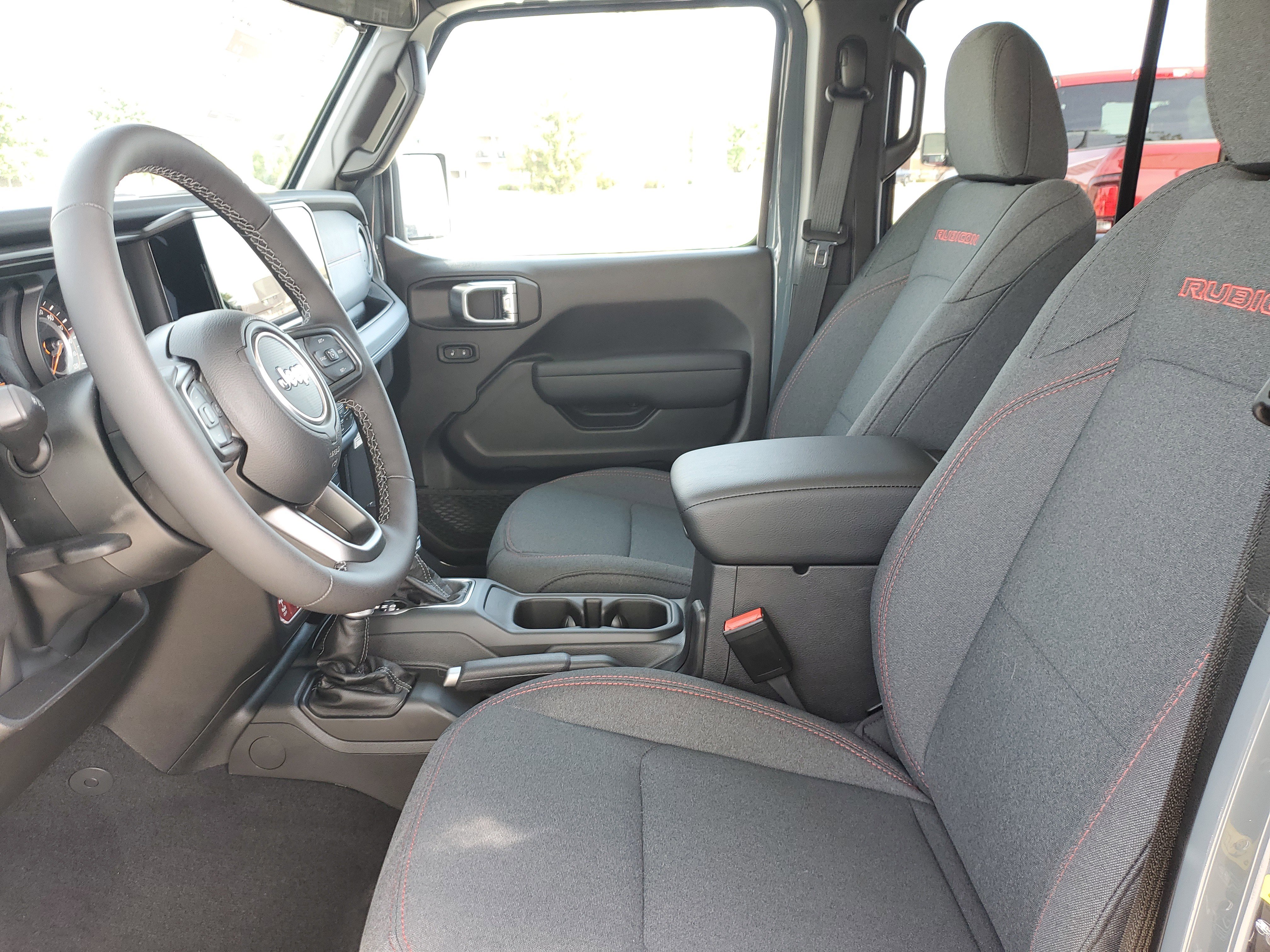 New 2025 Jeep Gladiator Rubicon image 18