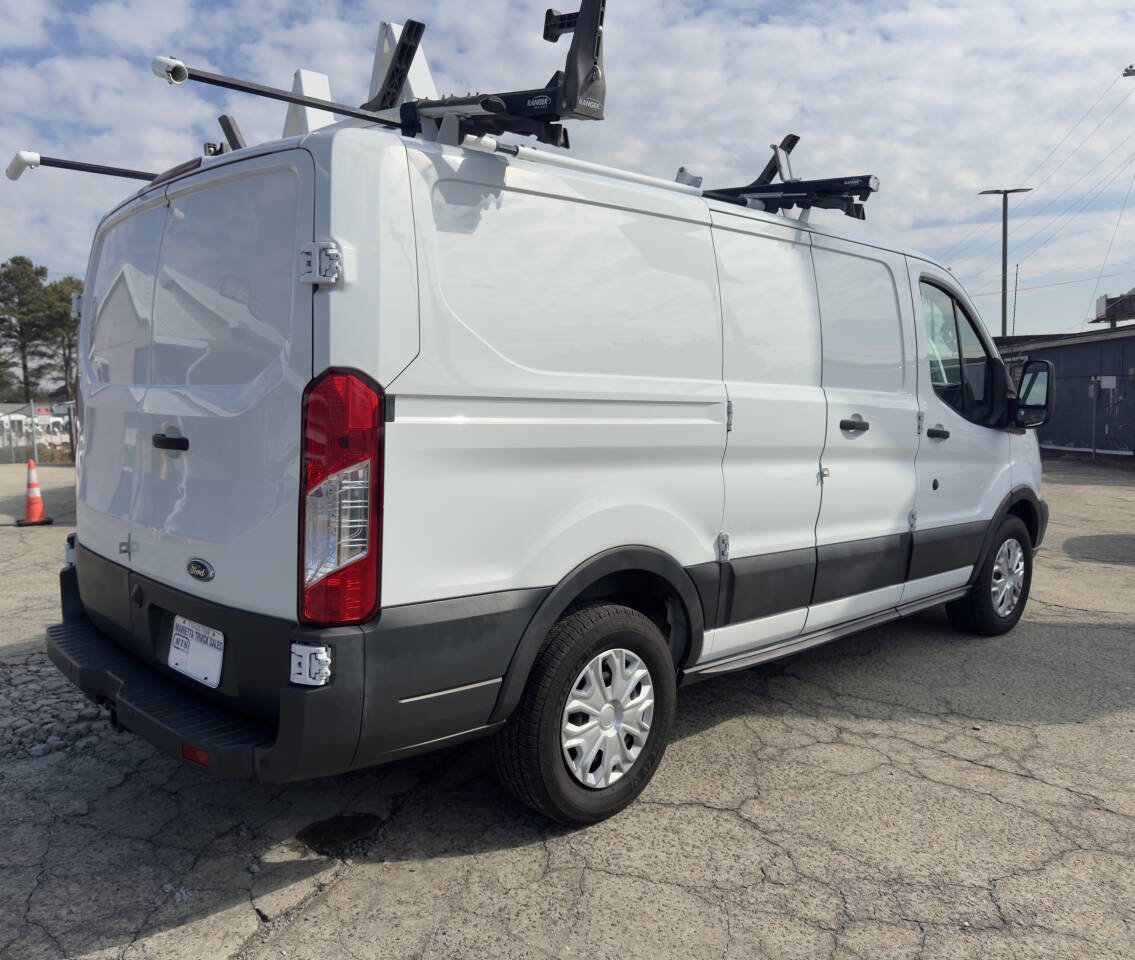 Used 2016 Ford Transit 150 150 3dr SWB Low Roof Cargo Van image 14