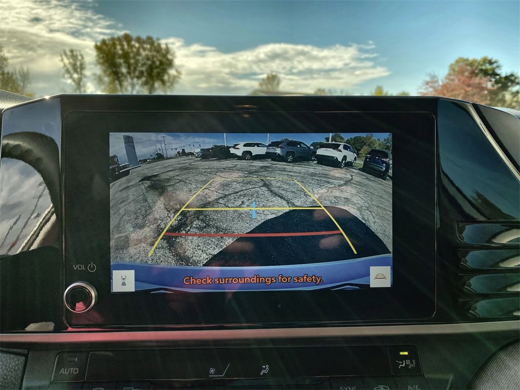 Used 2025 Toyota Camry LE image 23