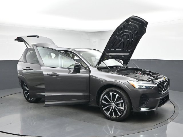 Used 2024 Volvo XC60 B5 Plus w/ Protection Package Premier AWD/4WD image 51