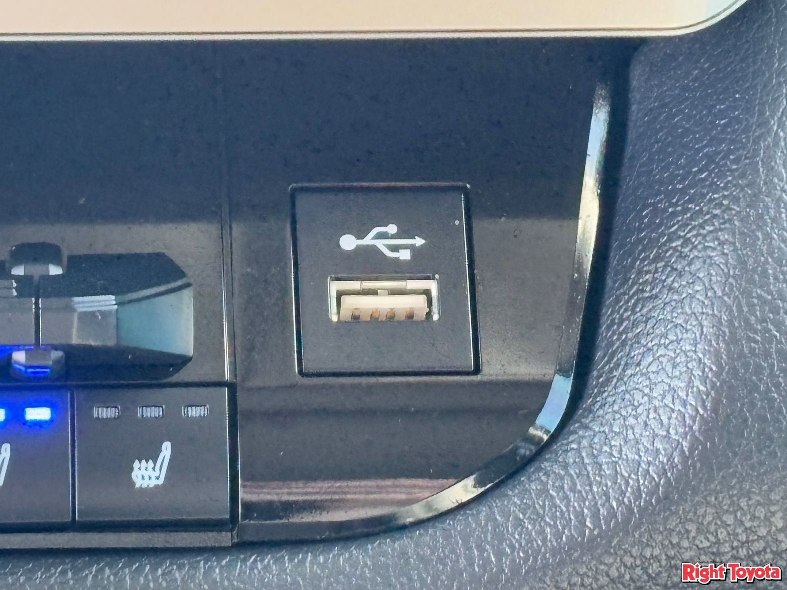 Certified 2024 Toyota Sequoia Limited image 29