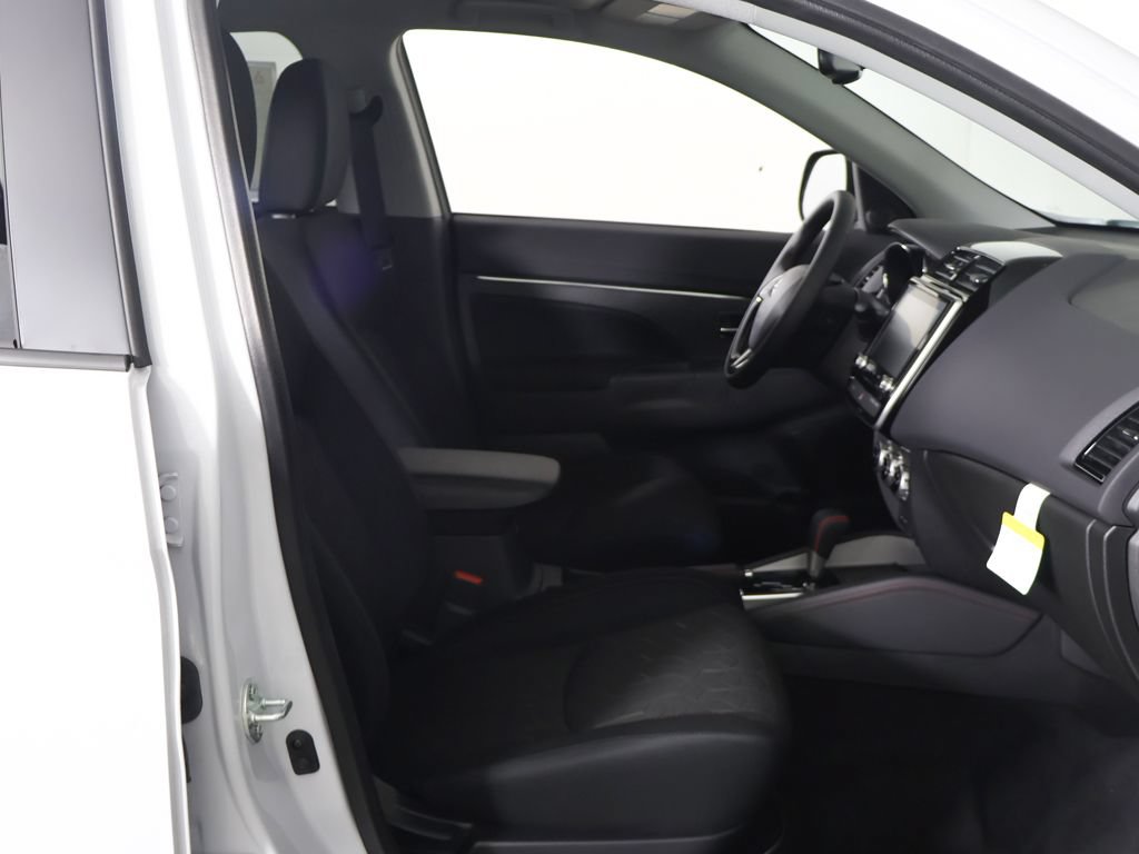 New 2027 Mitsubishi Outlander Sport LE AWD/4WD image 23
