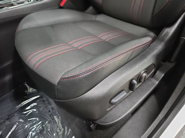 Used 2022 Chevrolet Equinox RS w/ LPO, Floor Liner Package AWD/4WD image 27