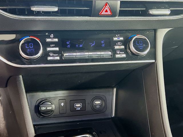 Used 2023 Hyundai Sonata Limited w/ Preferred Accessory Package image 17