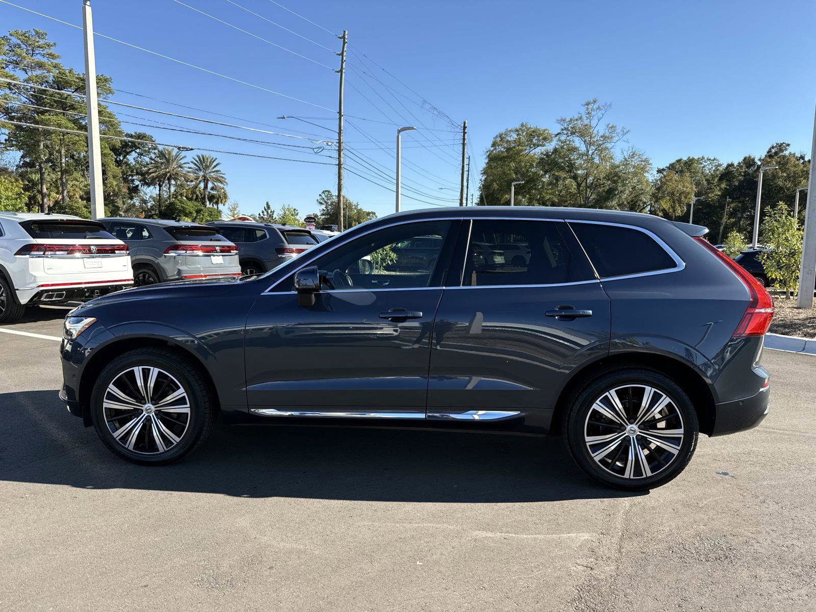 Used 2022 Volvo XC60 B5 Inscription w/ Advanced Package image 8