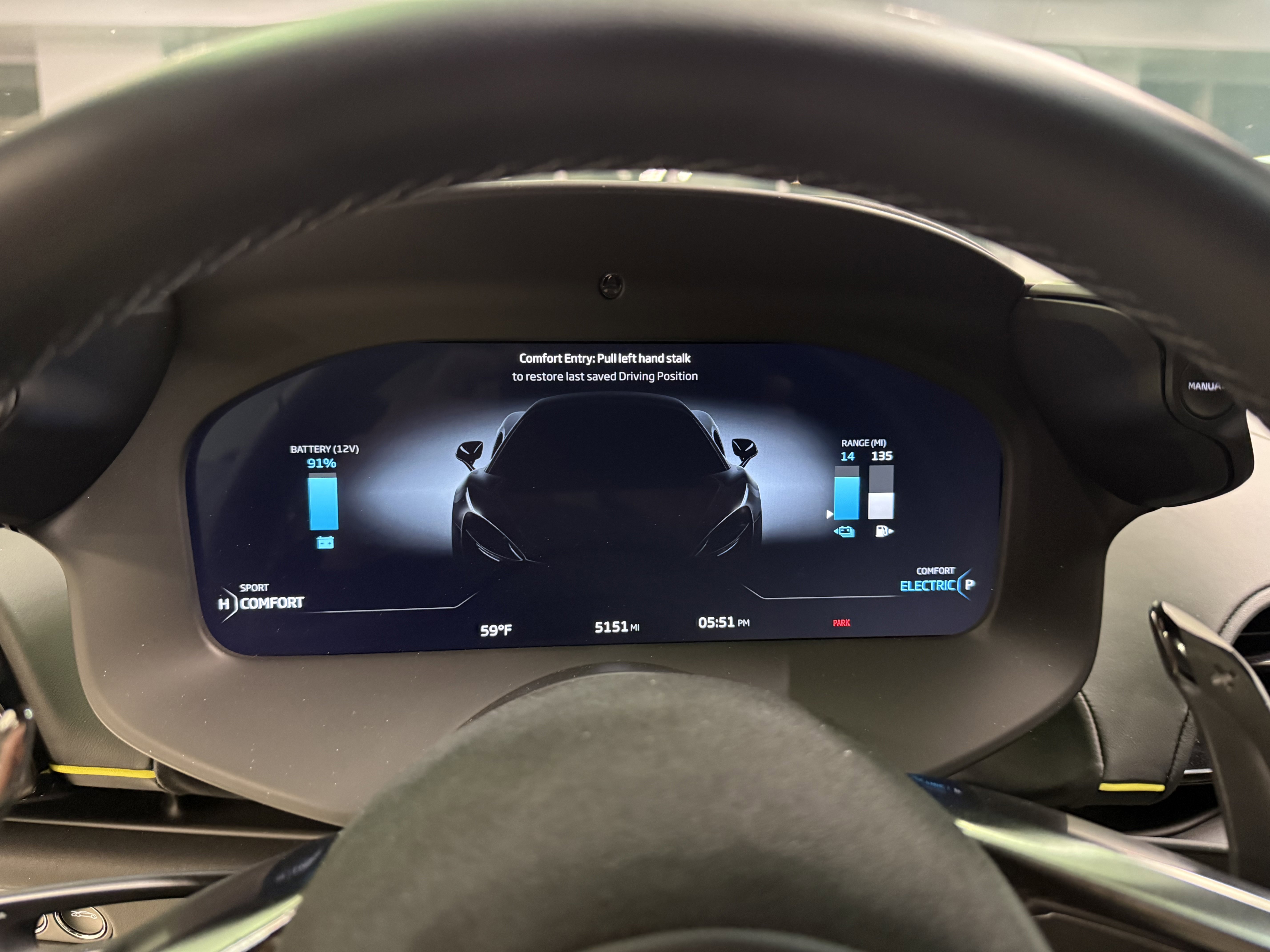 Used 2023 McLaren Artura image 19