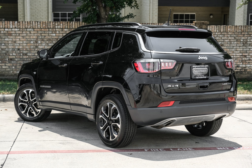 Used 2023 Jeep Compass Limited AWD/4WD image 19