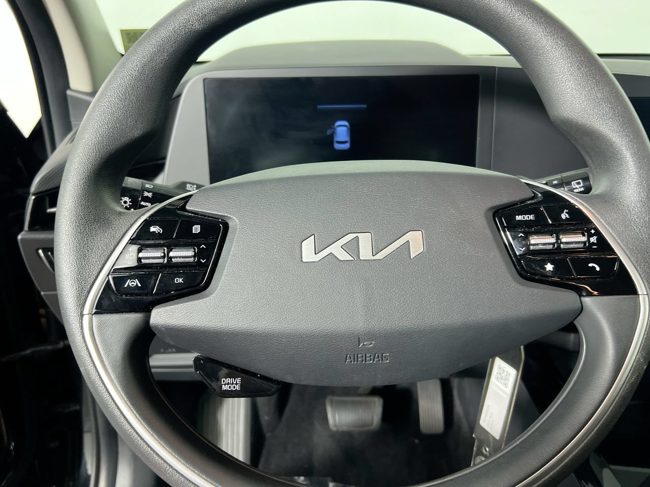 Certified 2023 Kia Niro LX FWD image 15