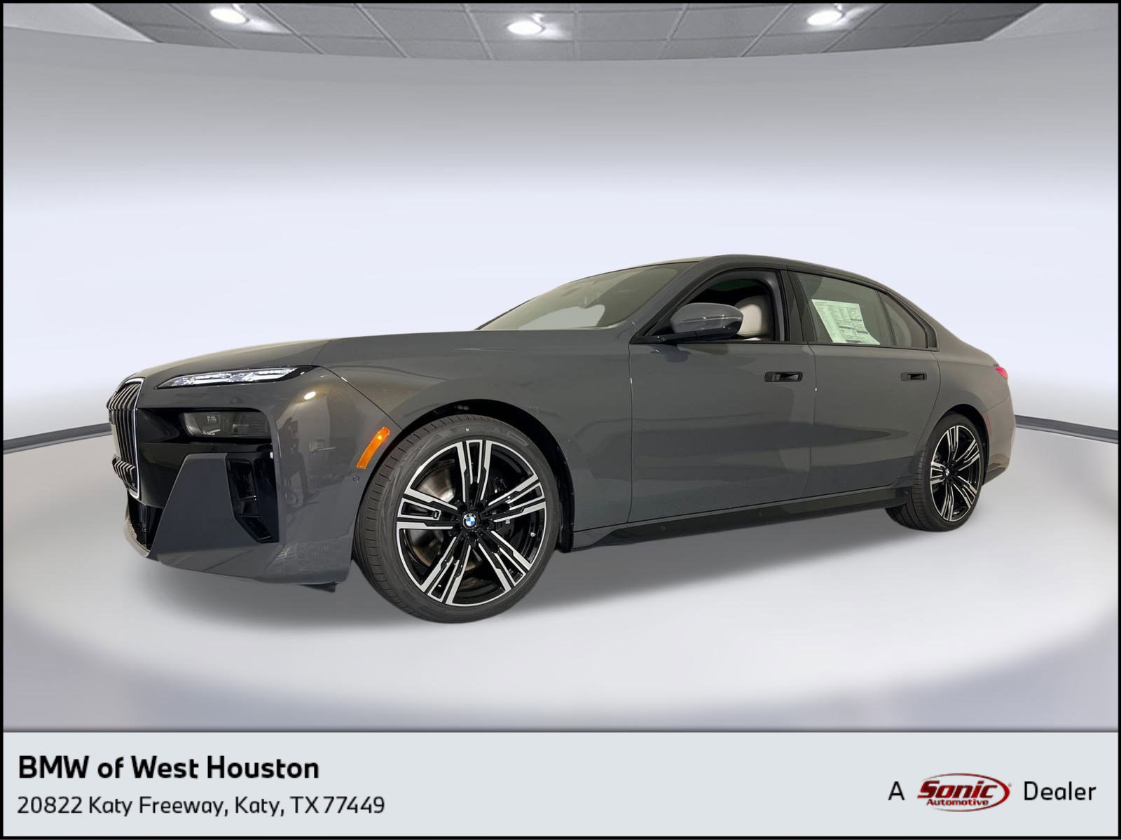 New 2026 BMW 760i xDrive w/ Executive Package