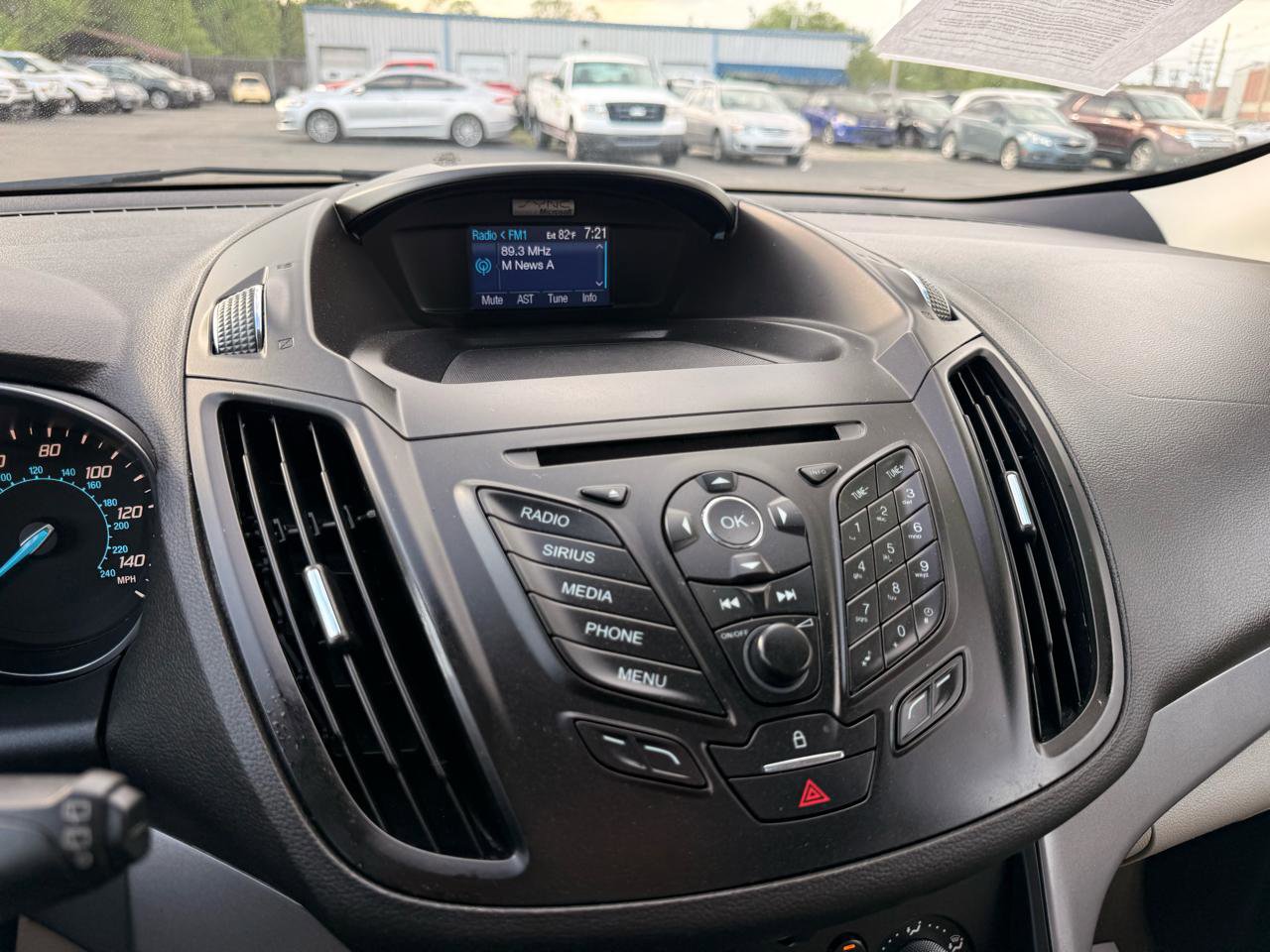 Used 2014 Ford Escape SE FWD image 17