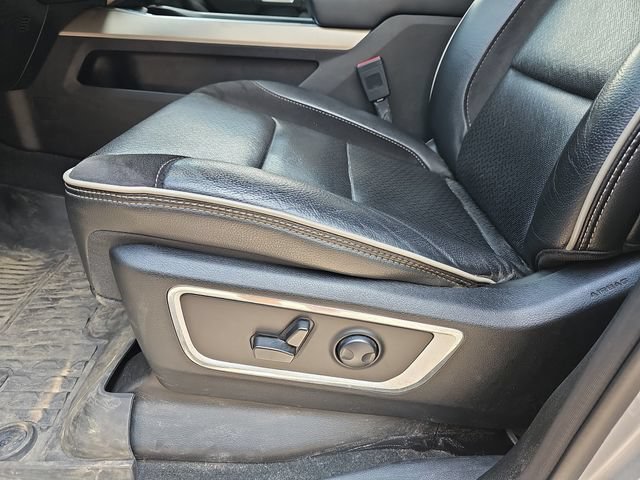 Used 2022 RAM 1500 Laramie AWD/4WD image 18