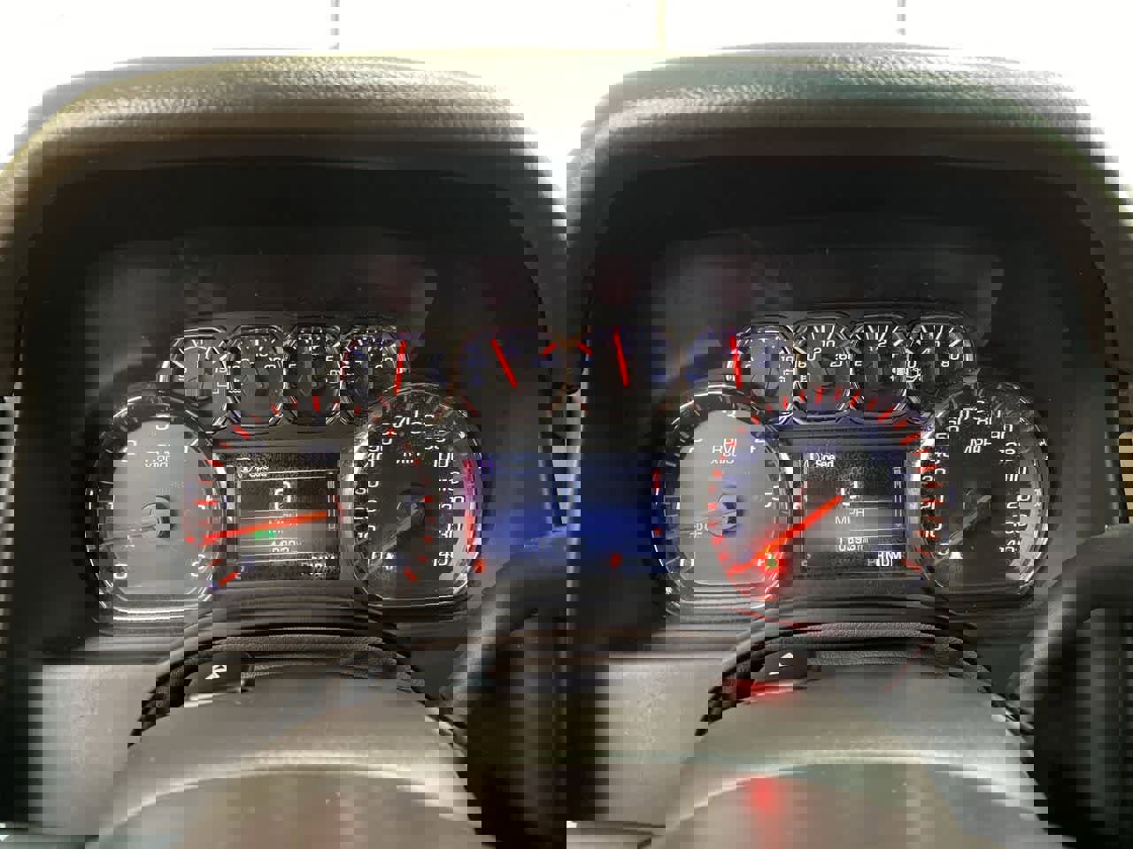 Used 2015 GMC Yukon SLT w/ Open Road Package image 24