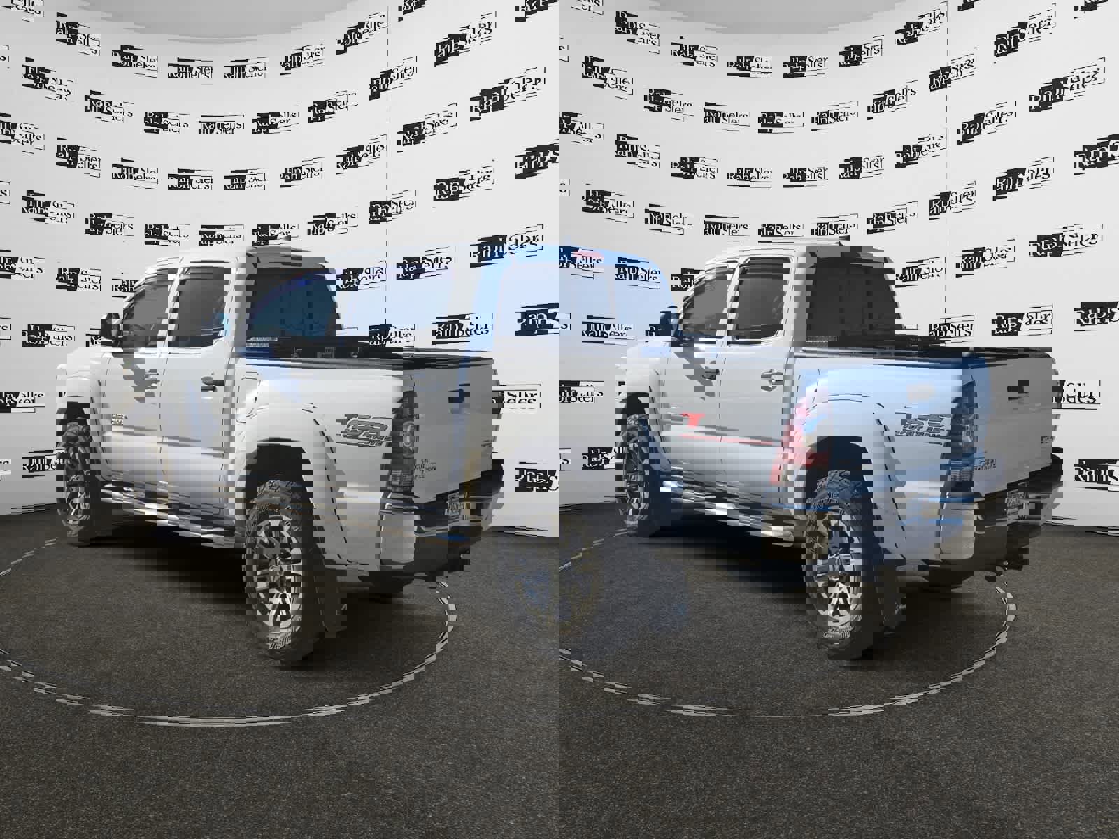 Used 2015 Toyota Tacoma 4x4 Double Cab image 4