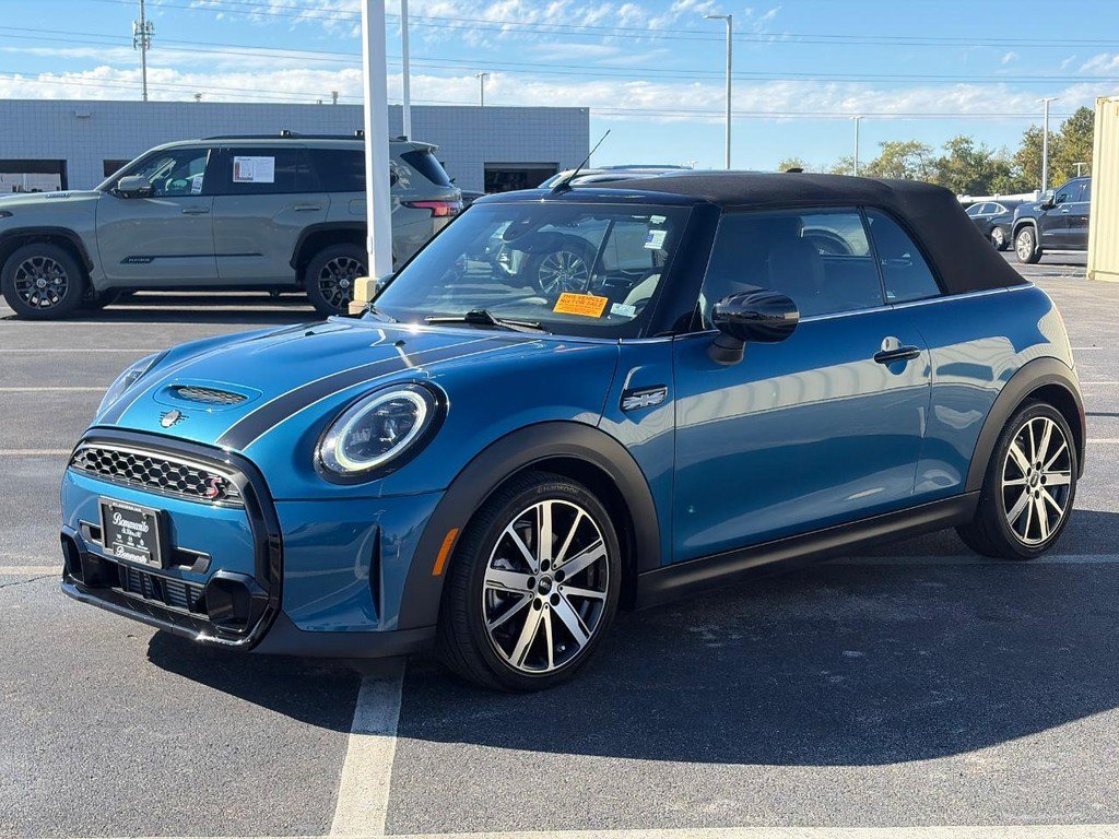 Used 2024 MINI Cooper S FWD image 9