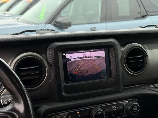 Used 2021 Jeep Gladiator Willys image 4