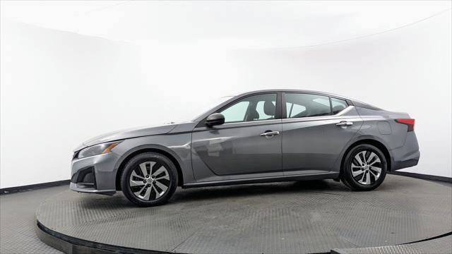 Used 2024 Nissan Altima 2.5 S FWD image 3