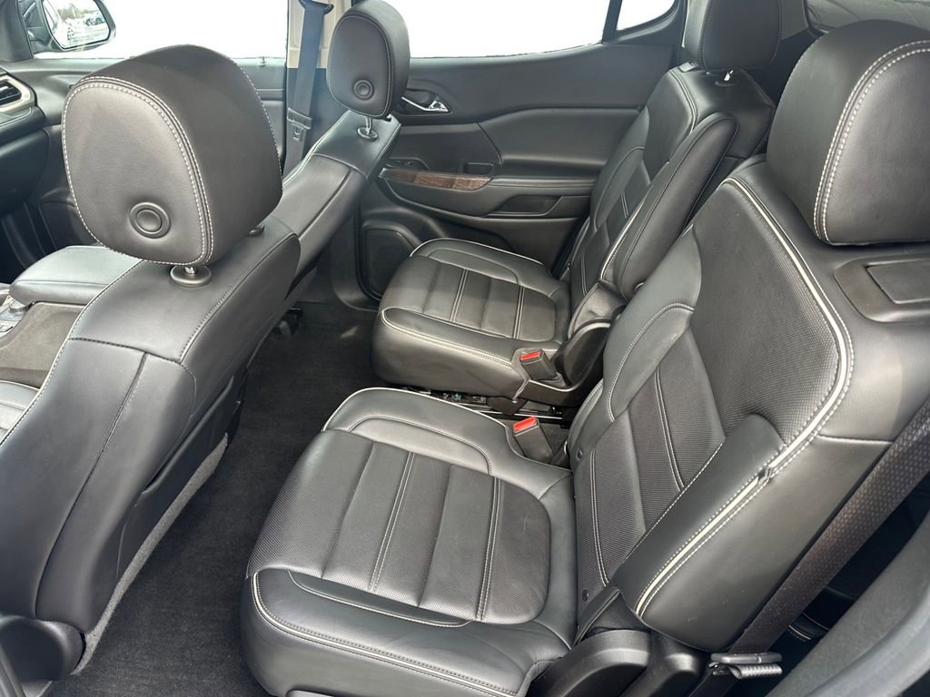 Used 2022 GMC Acadia Denali image 13