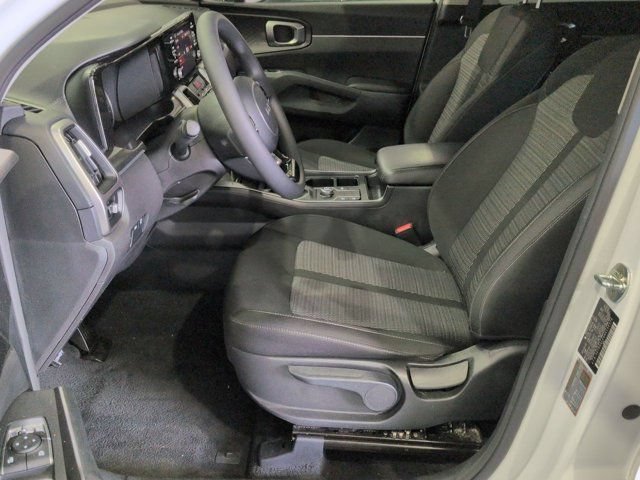 Used 2022 Kia Sorento LX FWD image 8