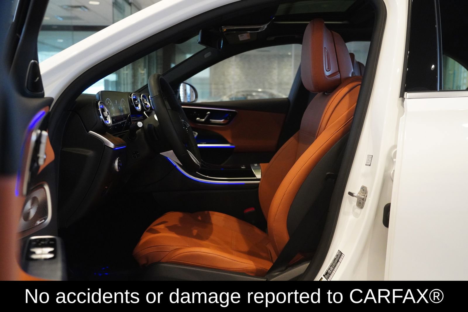 Used 2025 Mercedes-Benz C 300 4MATIC Sedan image 2