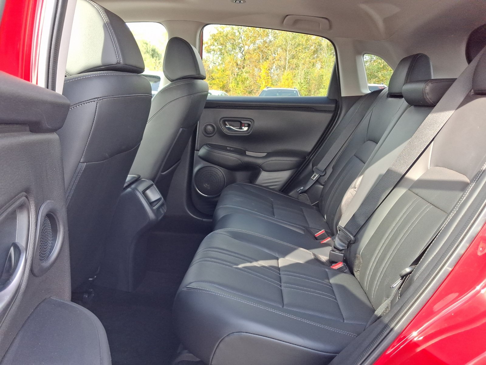 Used 2024 Honda HR-V EX-L image 18