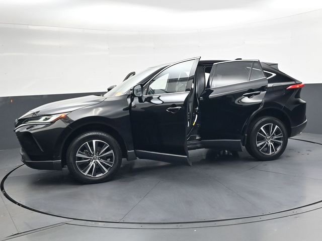 Used 2023 Toyota Venza LE image 41