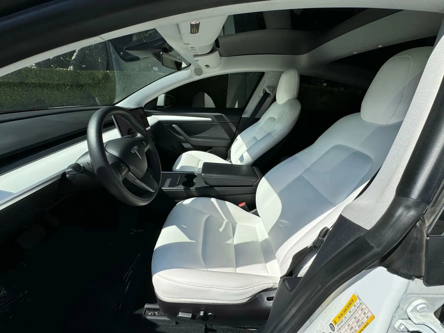 Used 2021 Tesla Model 3 Performance image 9