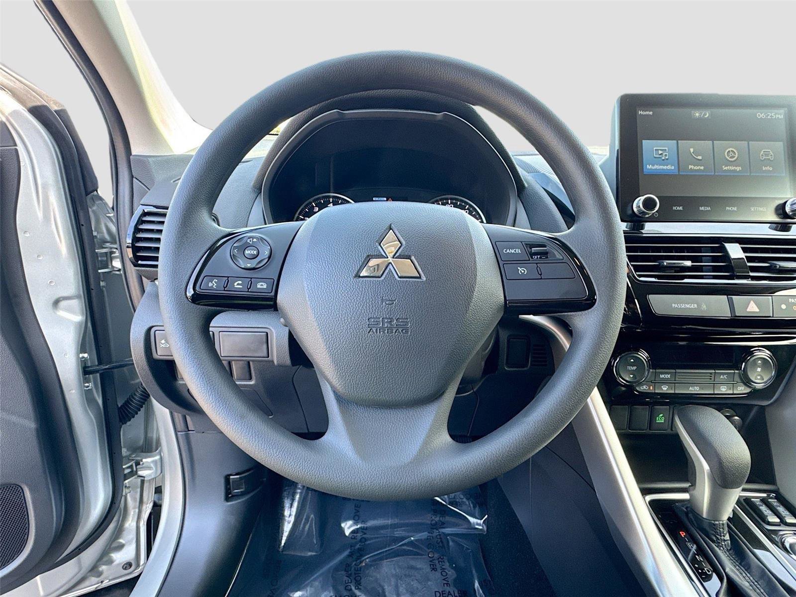 New 2026 Mitsubishi Eclipse Cross LE AWD/4WD image 11