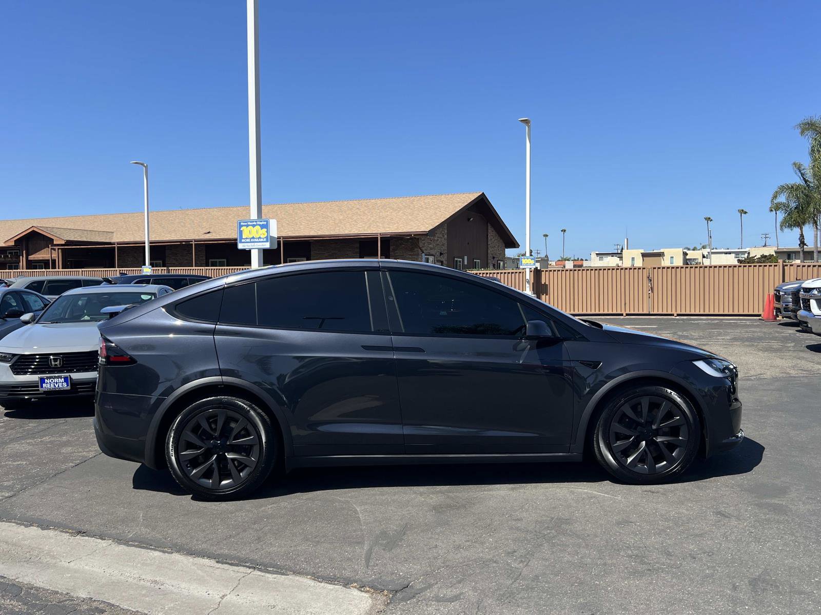 Used 2024 Tesla Model X AWD/4WD image 27