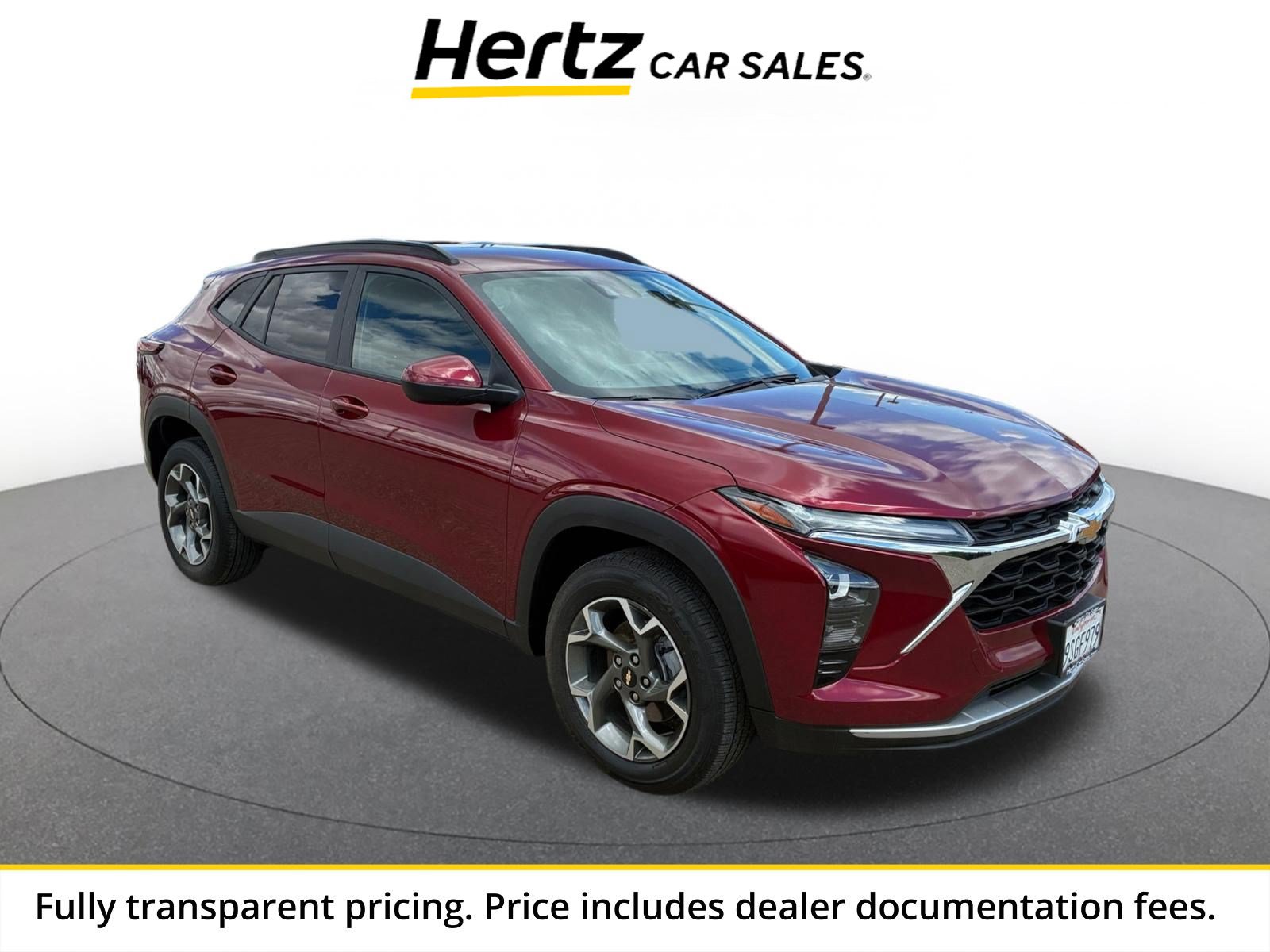 Used 2025 Chevrolet Trax LT FWD image 1
