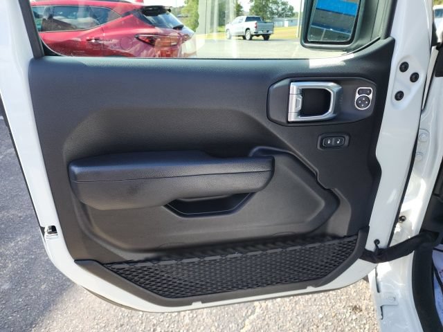 Used 2024 Jeep Wrangler Unlimited Sport AWD/4WD image 21