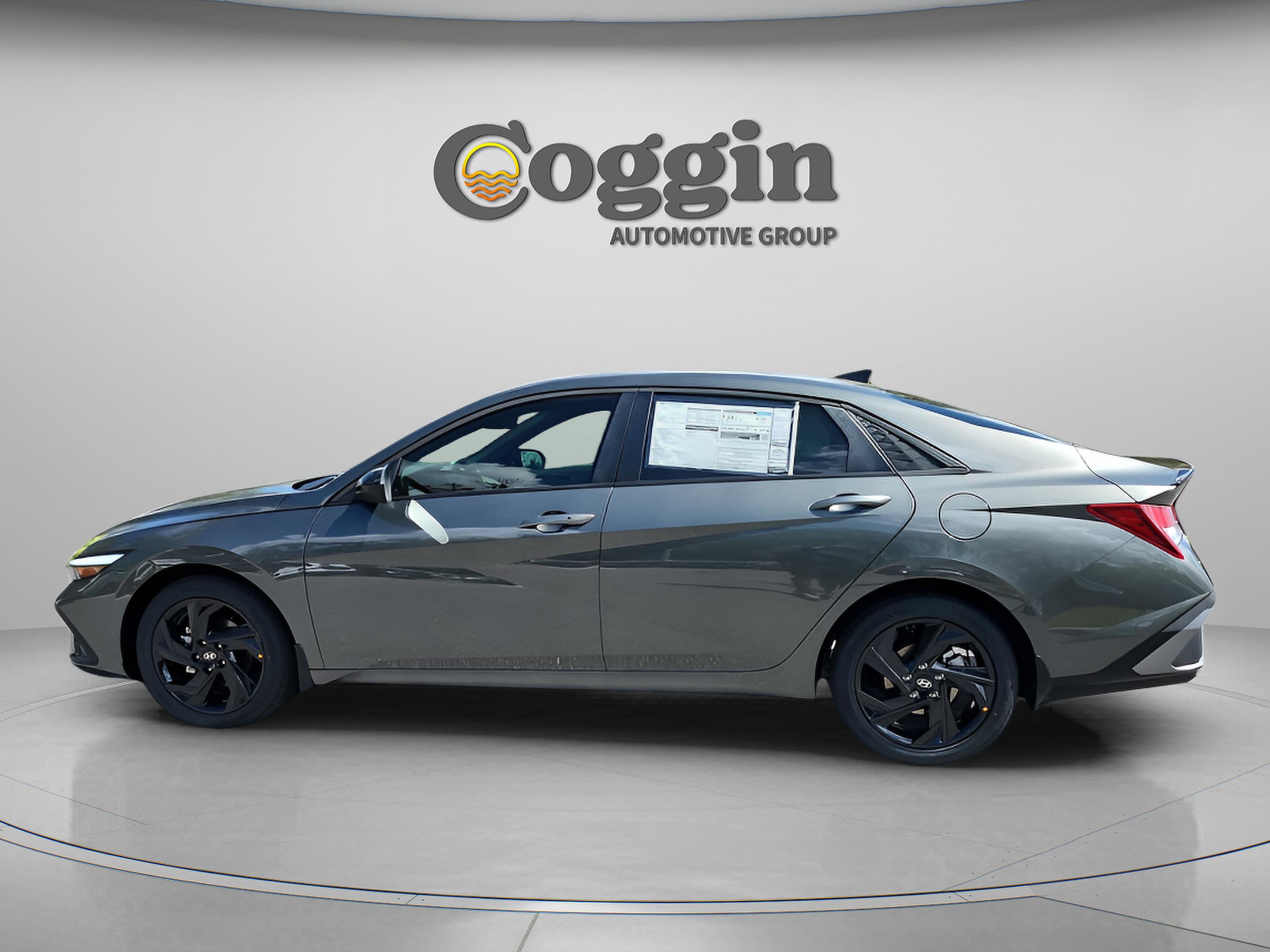 New 2026 Hyundai Elantra Sport image 3