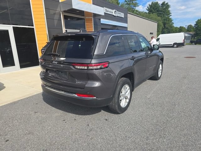 Used 2023 Jeep Grand Cherokee Laredo X AWD/4WD image 6