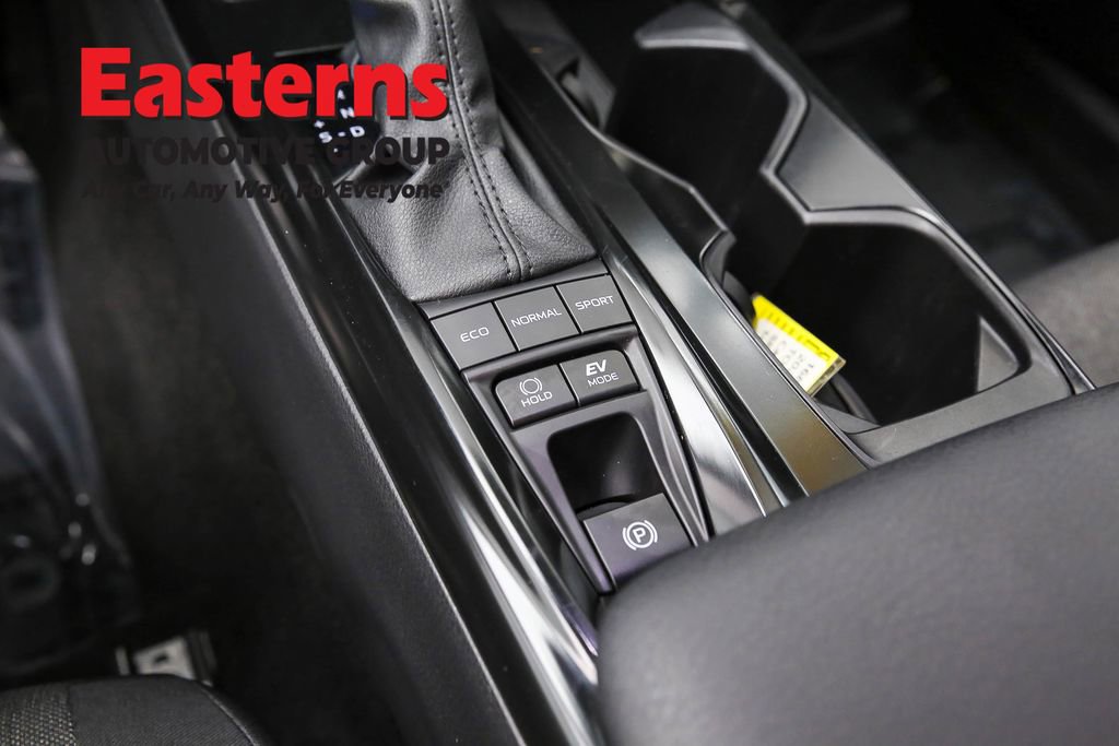 Used 2025 Toyota Camry LE image 21